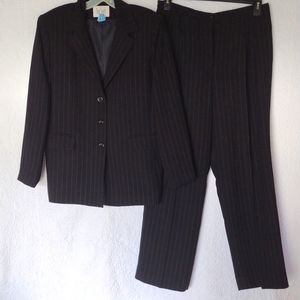 Vintage 2Pc Pinstriped Le Suit Petite 14p